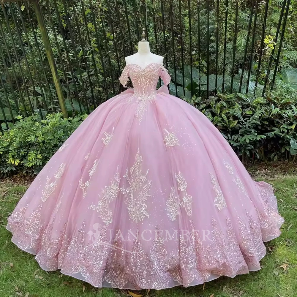 

Блестящие платья принцессы Quinceanera, бальное платье с открытыми плечами, блестящее милое кружевное платье с кристаллами и бусинами, тюлевое милое 15-е платье