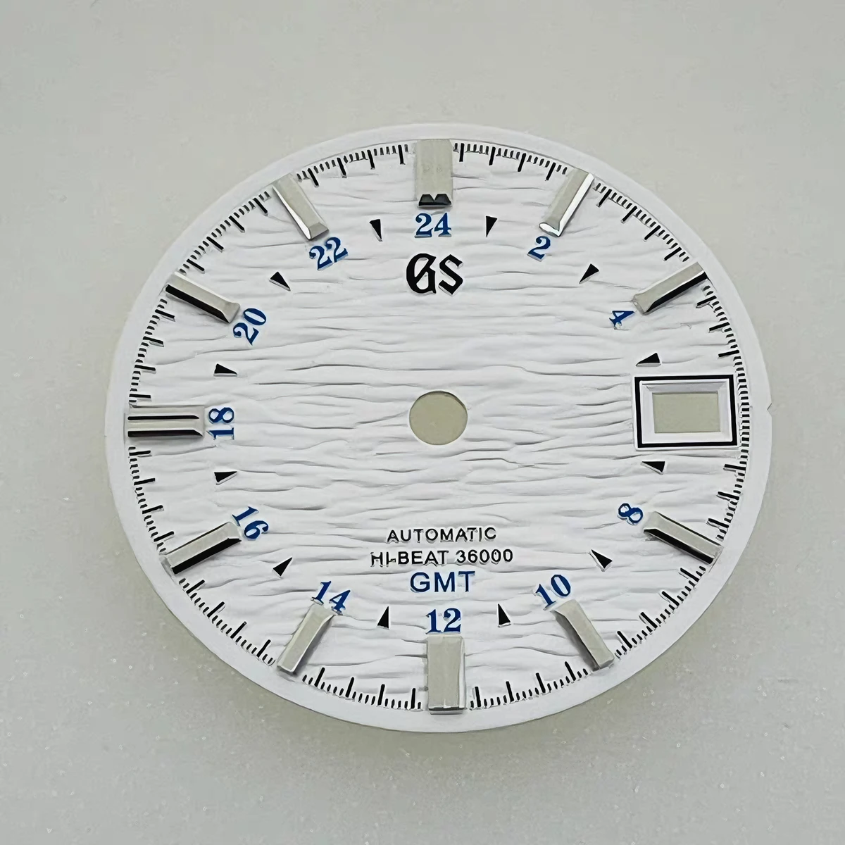 

Циферблат NH34/NH35, 28,5 мм, несветящийся механический механизм с одной датой, GMT, 4-стрелочный GS, буквальный для мода seiko