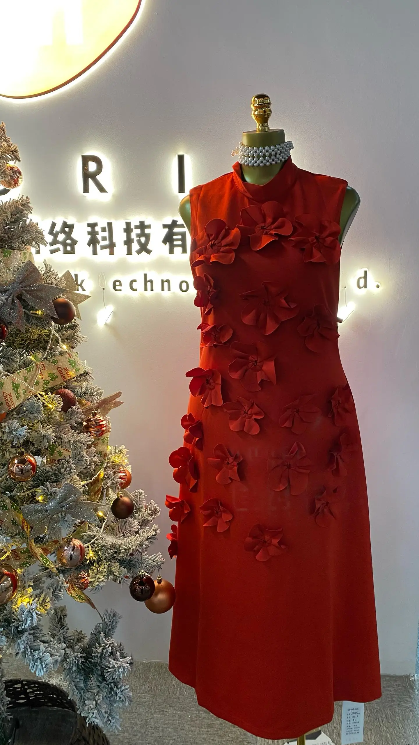 

2025 latest spring stand collar splicing three-dimensional flowers high waist slim fit high quality long dress-GZYY014