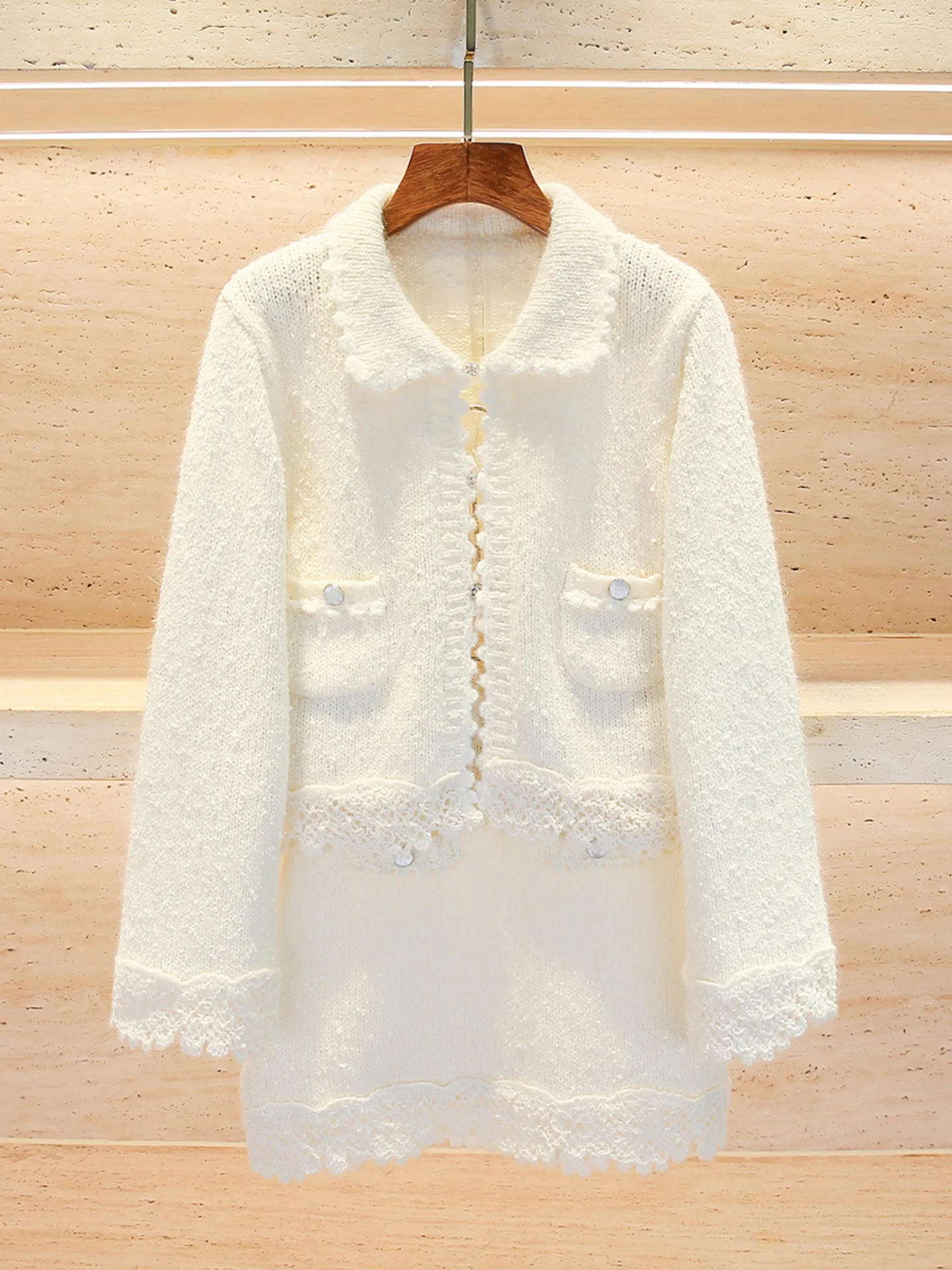 

Luxury Spring 2026 Women's Lace Knitted Jaet Skirt Set Small Fraance Sle High Waist ort Length Commute Sle Polyeste...