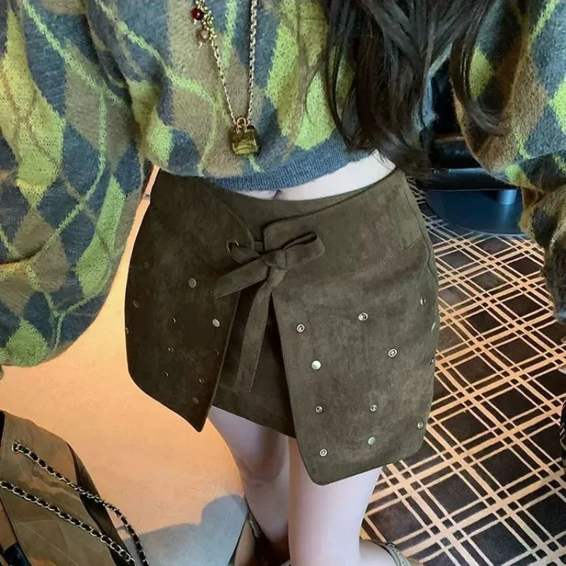 

Vintage Split Lace Up Casual A-line Skirt Women 2026 Spring New Streetwear High Waist Solid Color Casual Mini Skirt