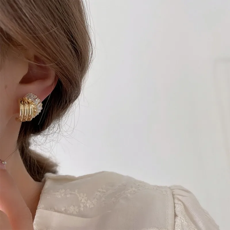 2022 K-pop New JIMIN Same Style Twist Zircon Earrings Light Luxury Fashion Trend Women Accessories Wedding Jewelry Couple Gifts