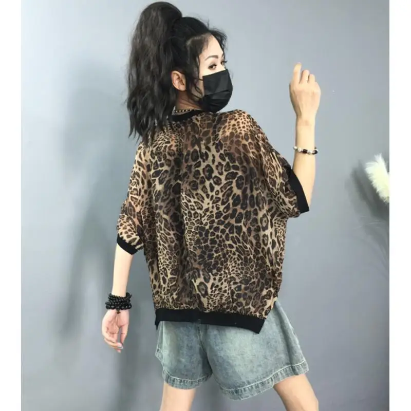 Vintage Printed Shirring Lace Up Leopard Batwing Sleeve Blouses Women Clothing 2024 Summer New Loose Casual Tops Commuter Shirts