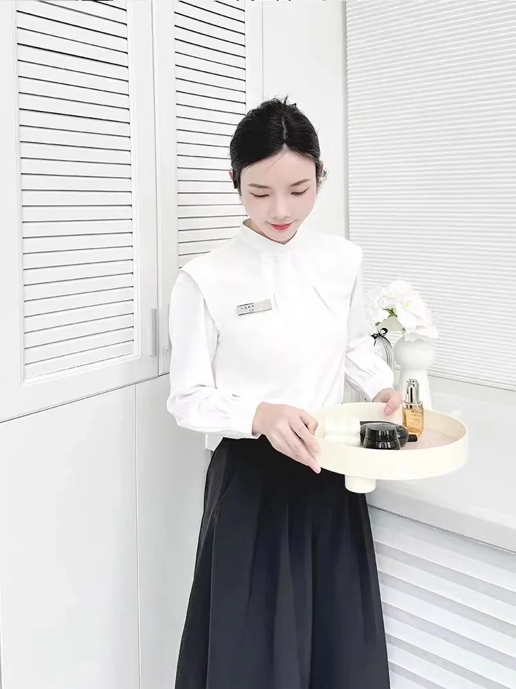 Ensemble uniforme de beauté, chemise cosmétique coréenne + Cardigan + pantalon, jupe, bain de pieds, salopette de SPA, vente en gros, 2024