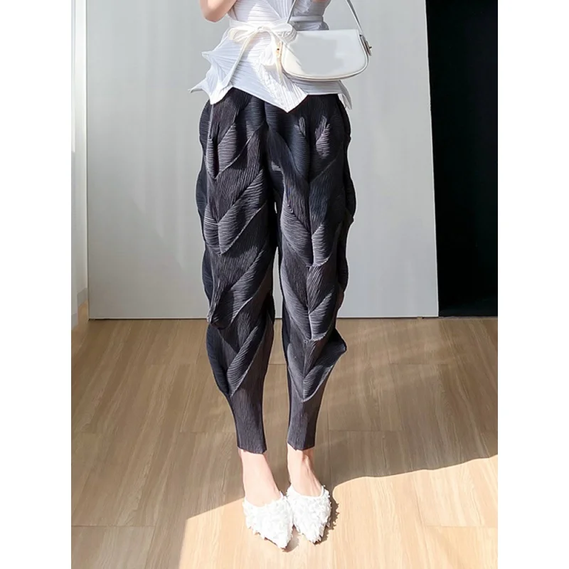 Miyake Pleated Pants Women Elastic Wiast 2023 New Summer Versatile Casual Pencil Trousers Solid Color Female Fashion  Pants