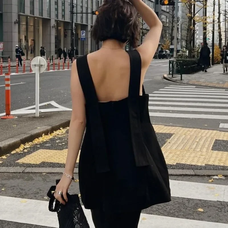 Round Neck Sleeveless Top 2024 Spring Summer New Tops Feminino Sexy Backless Ropa Mujer Japan Style Clothes Women Casual Vest