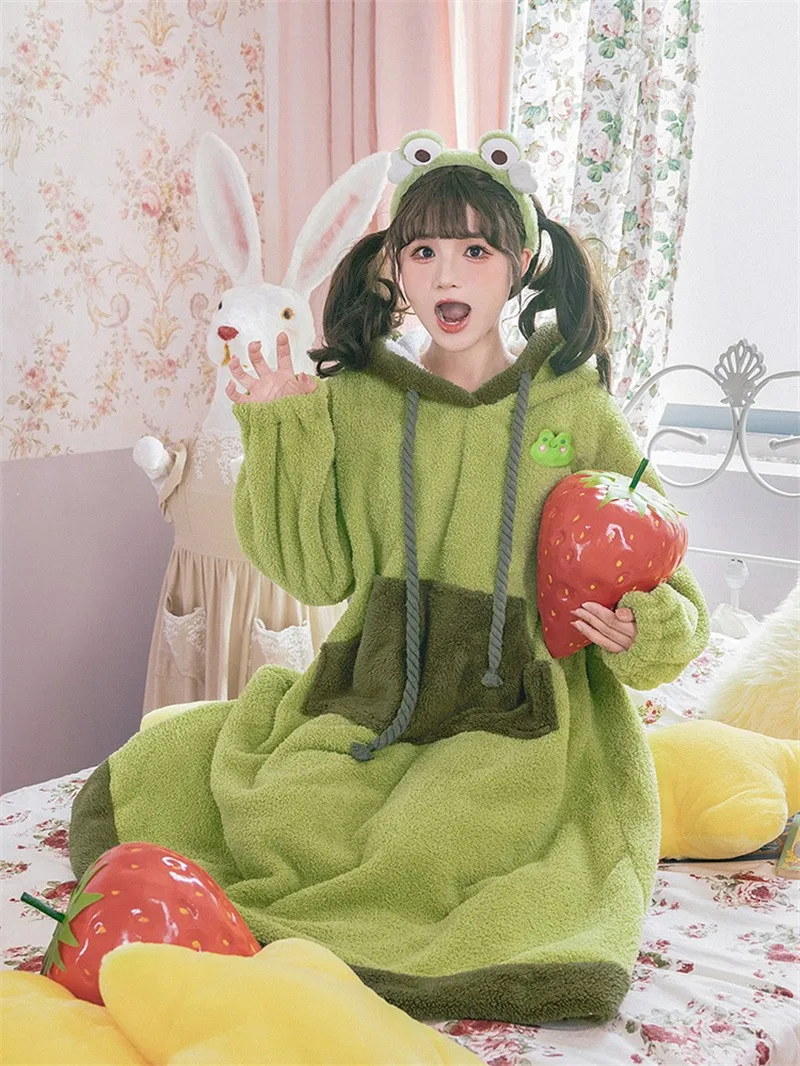 Thickened Frog Home Suit Autumn Winter Double Sided Fleece Large Pocket Hooded Pajamas With Frog Brooch