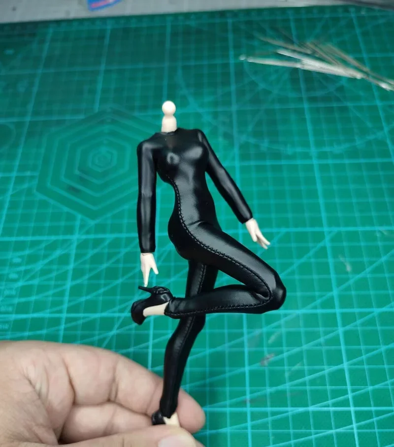 1/12 Scale Black Tight Fitting Jumpsuit Model for 6''Gynoid