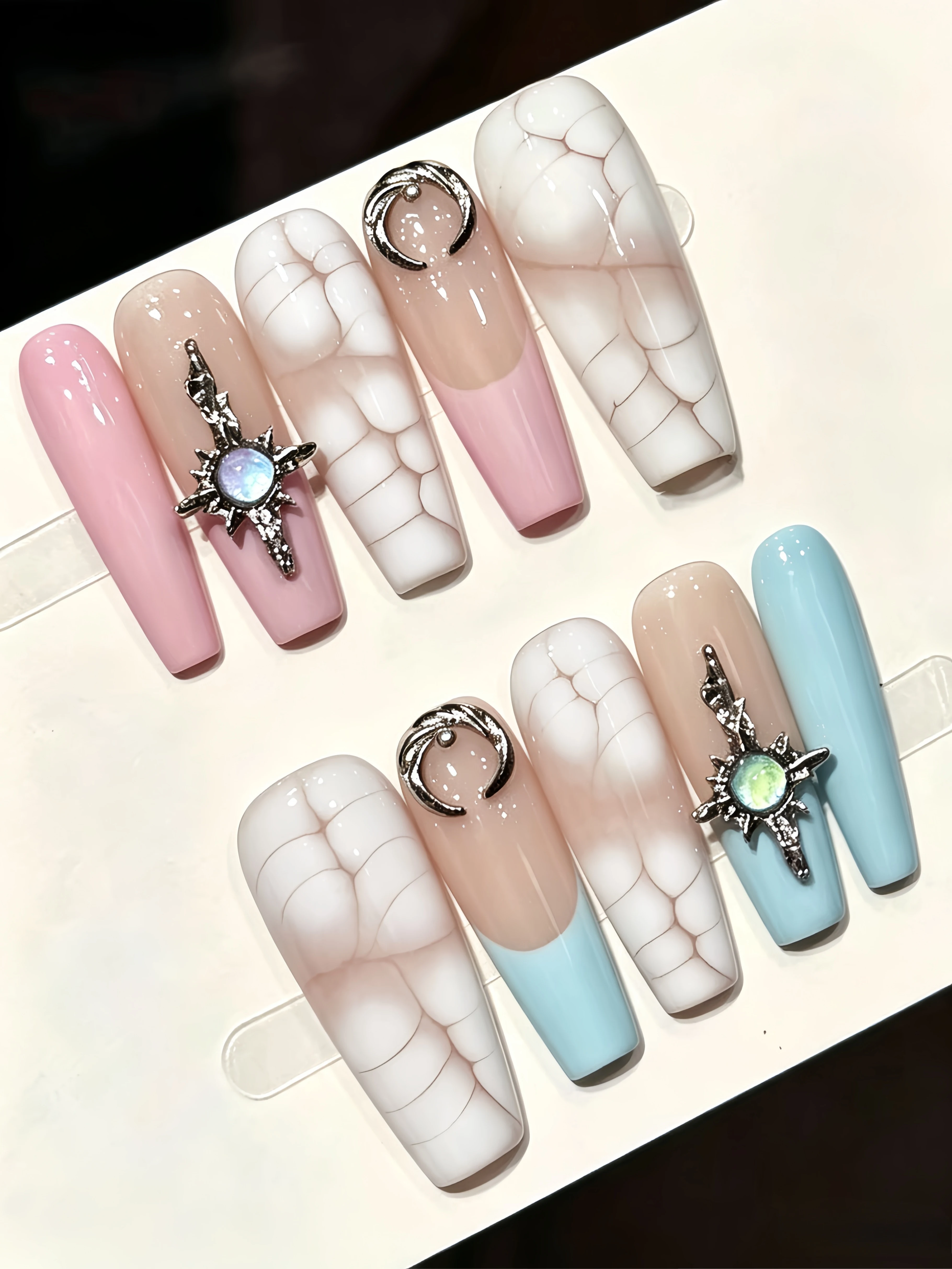 Nail Art Y2K - 10 أظافر صناعية طويلة على شكل