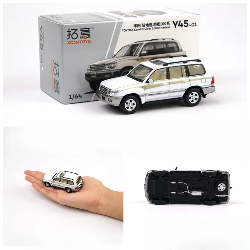 XCARTOYS Toyota Land Cruiser 100 Series Jeep Miniature Scenery Ornament 1/64 Alloy SUV Car Model Alloy model car Adult