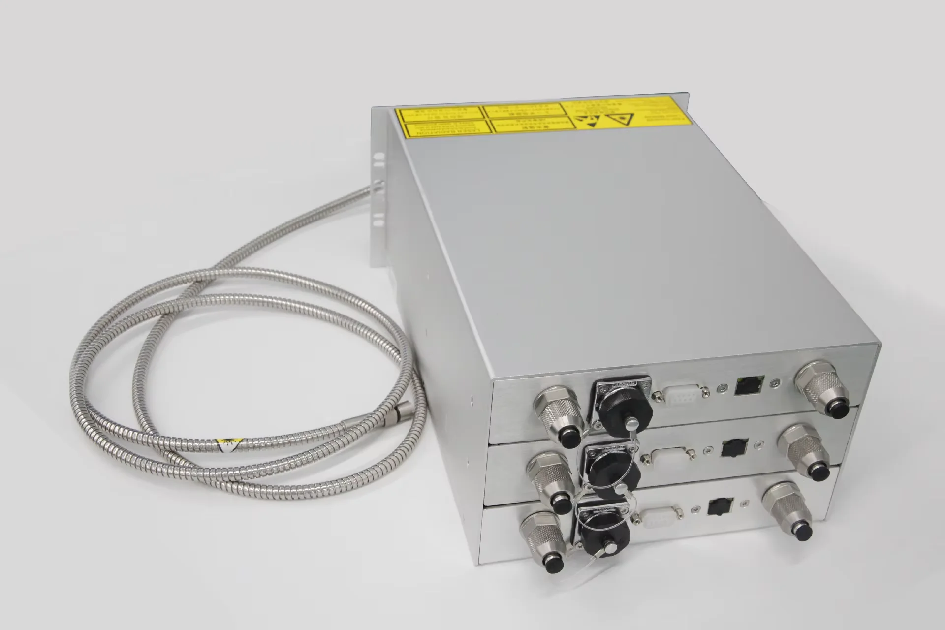 40W デュアル波長ファイバー結合レーザー – 808/980nm、産業および医療システム向け 26V