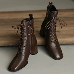 Botas de tornozelo estilo vitoriano para mulheres, salto quadrado com zíper e renda para cima, salto alto retrô, elegante para senhoras