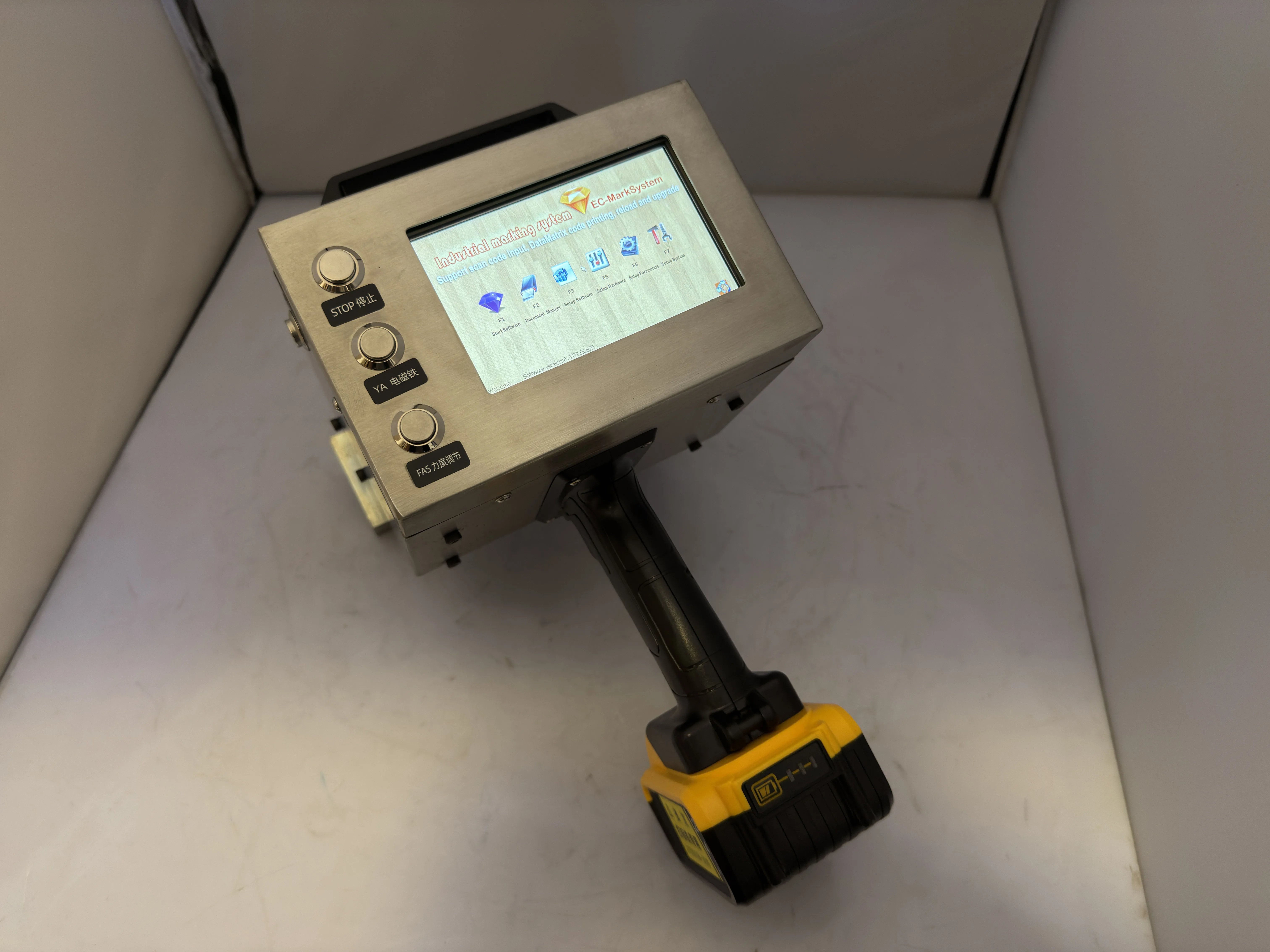 

Handheld lithium battery touch screen Electric marking machine Dot Peen Marker Vin No. Marking range 90x30mm With electromagnet