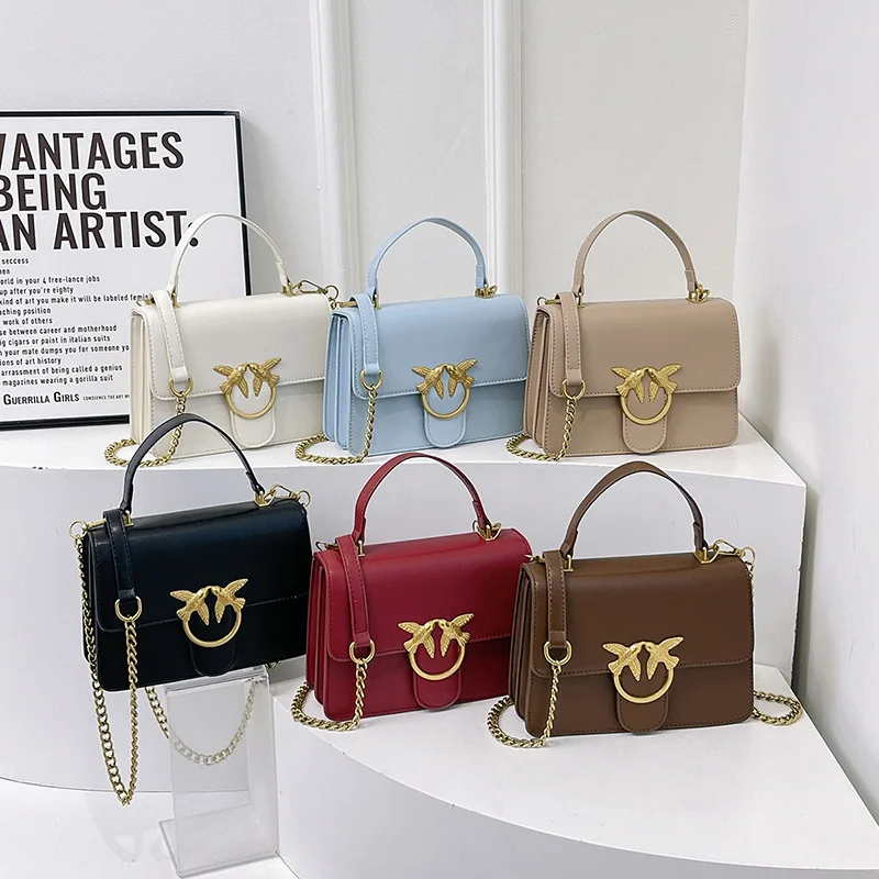 

Retro Messenger Bag Women's 2025 Autumn New Fashion Underarm Bag Foreign Texture Small Square Bag Casual Small Square Bag