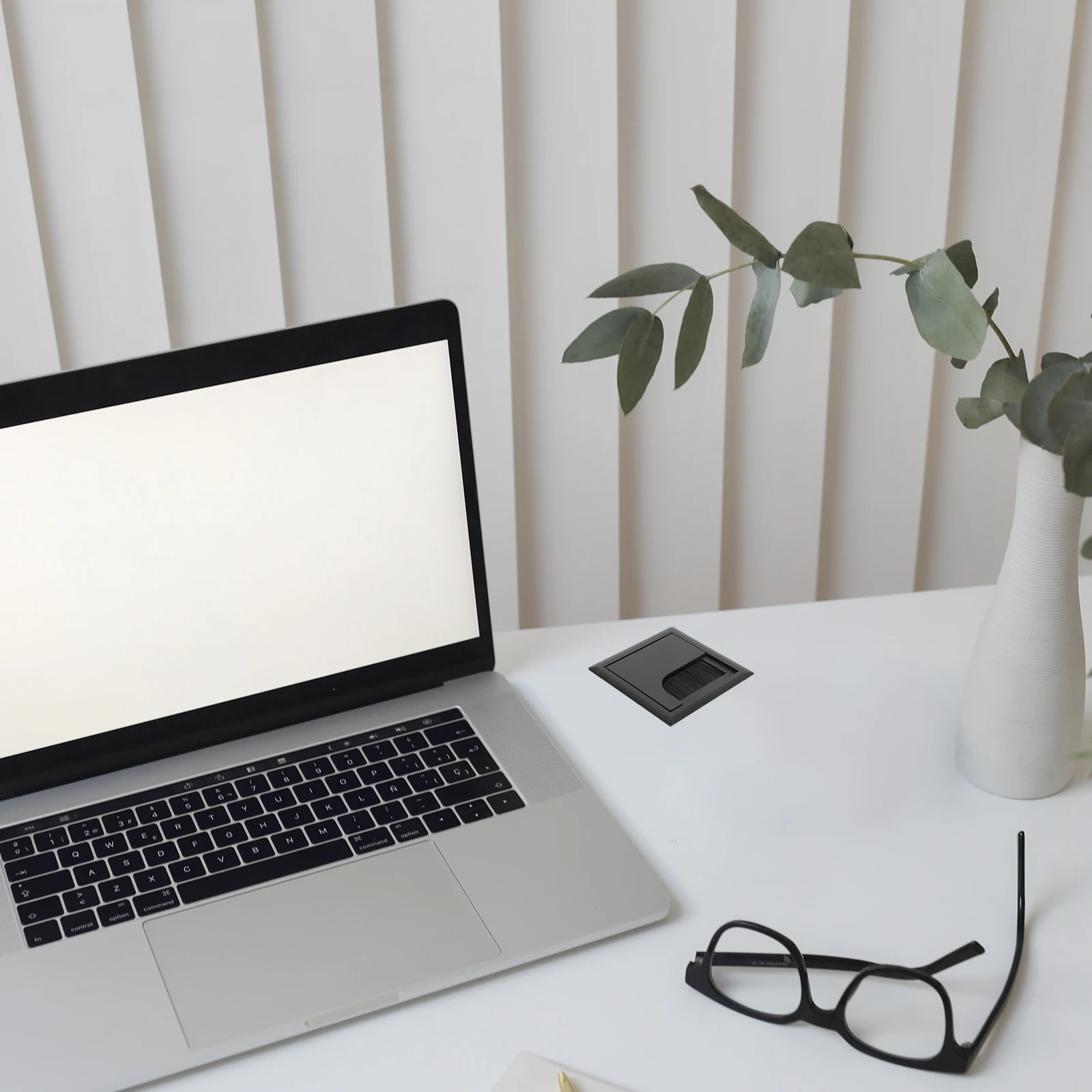 4 قطعة جروميت كابل قسط منظم الأسلاك البلاستيكية لطاولة مكتب المنزل مكتب إدارة الكبلات غطاء فتحة التخزين #1