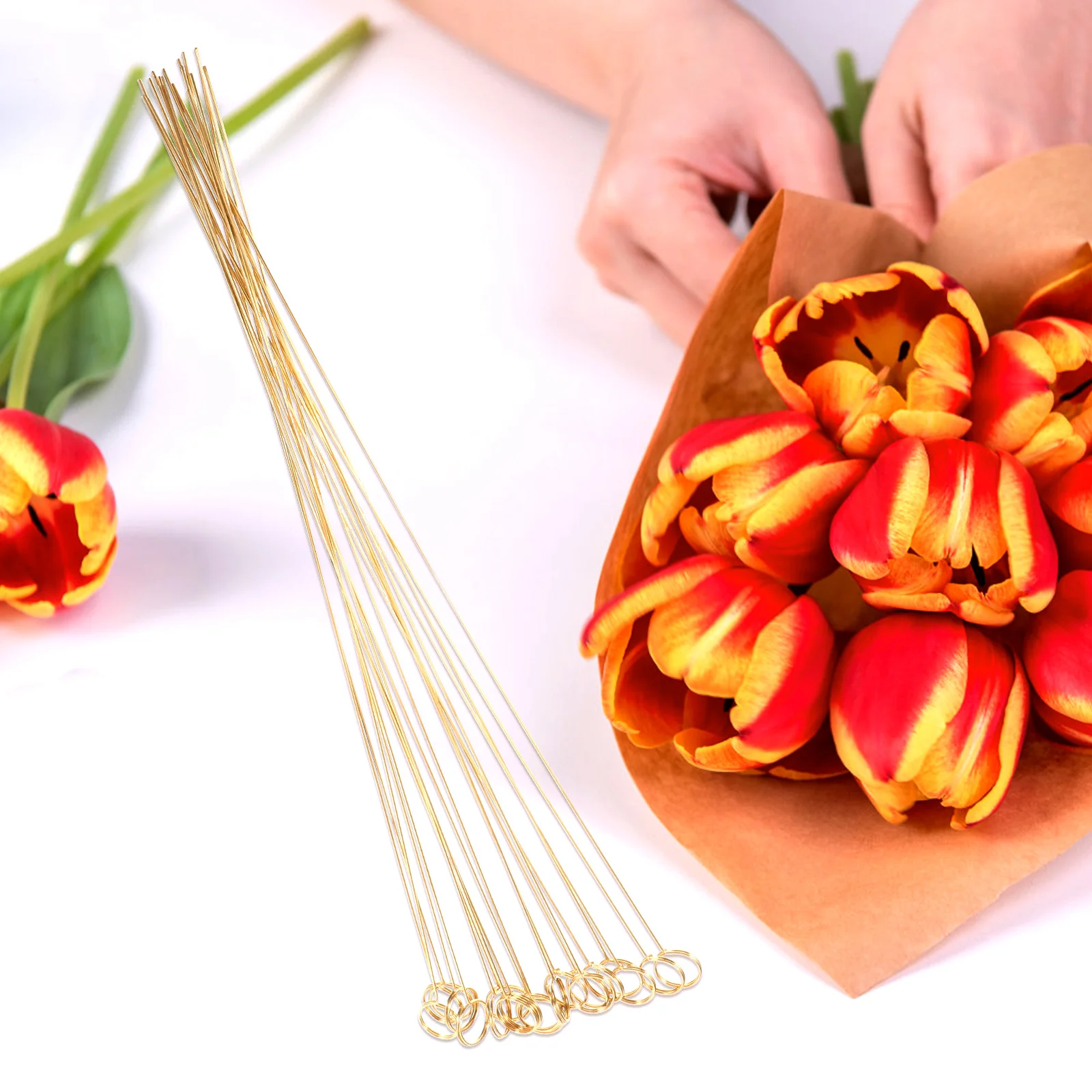 

20pcs Flower Sign Card Holder Metal Picks for Arrangements Sticks Floral Place Cards Photo Holders Golden Small Round Wedding
