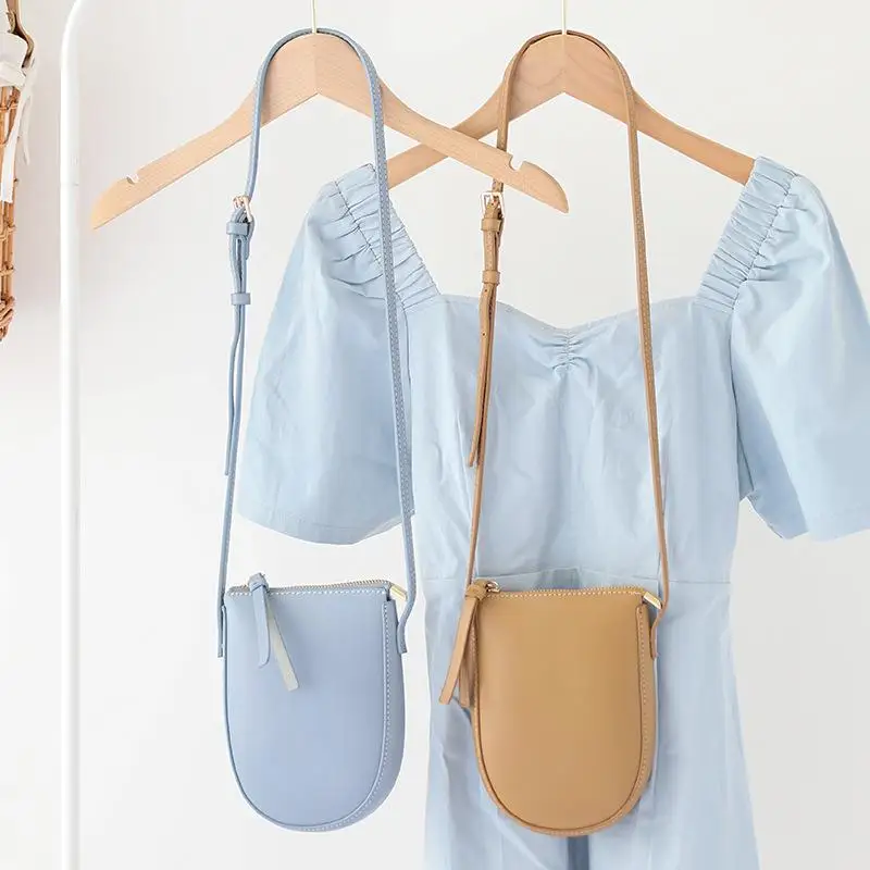 

Large Capacity Mobile Phone Crossbody Bag Women's Fashionable Multi-Functional Lightweight Spring Summer Handbag Storage