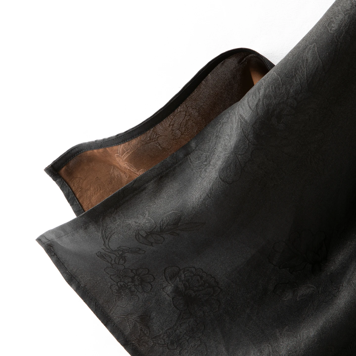 Stehkragen, 100 % natürliche Maulbeerseide, duftendes Wolkengarn, Jacquard, schräger Kragen, Schnalle, kurzärmeliges Damenmode-Hemd