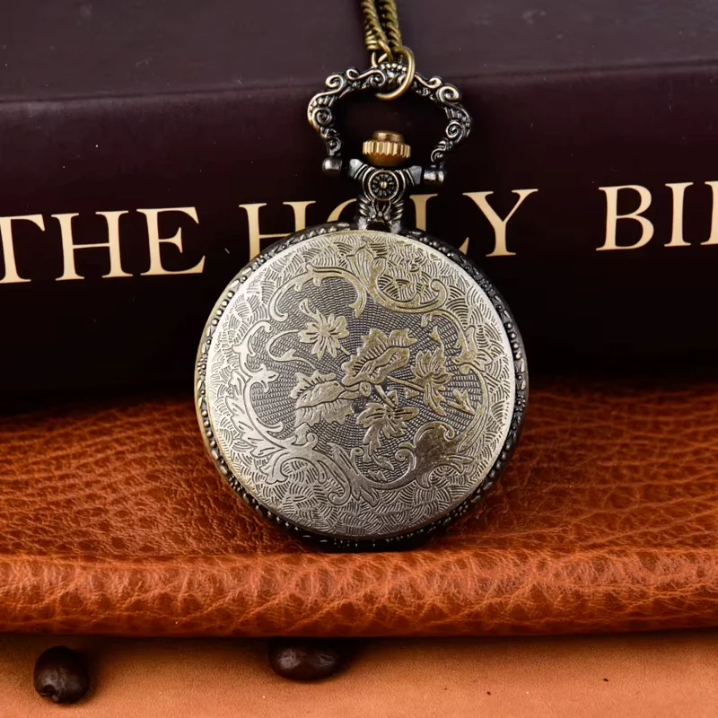 Large hammer Quartz pocket watch Retro Ladder Screwdriver tool pocket watch Helicopter patterned pocket watch