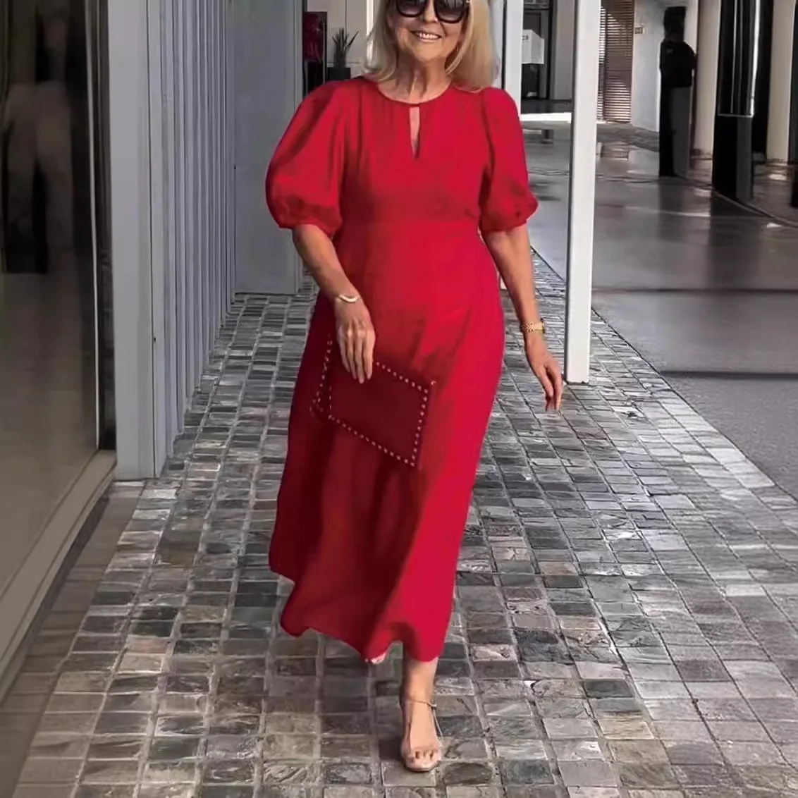 

2026 Women's New Fashion Trend High Quality Elegant Solid Color Loose Casual Round Neck Puff Sleeve Commuting Women's Dress