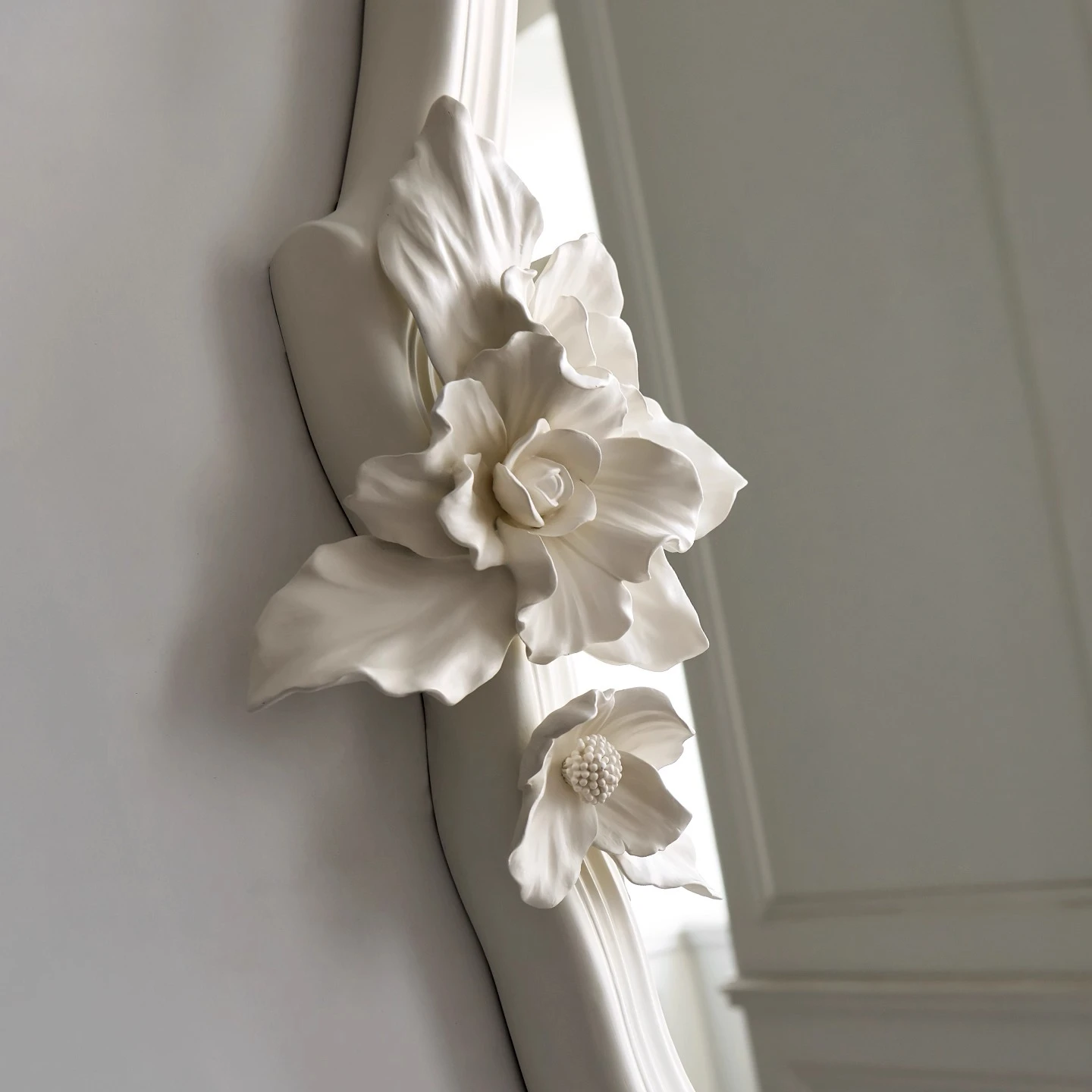 French carved bust mirror cream wind bedroom cloakroom full-length mirror living room entrance high value art decoration mirror