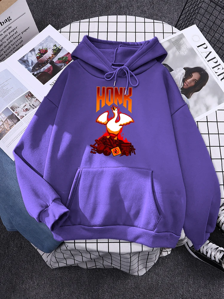 Swan Standing On The Ruins Honk Women Hoody Simple Fleece Pullover Casual Aesthetic Sportswears Street Loose Female Pullovers