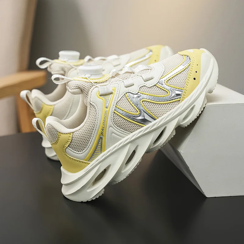 A pair of children's fashion casual sneakers, rotary buckle design, soft cushioned daily sport footwear AY-L9787