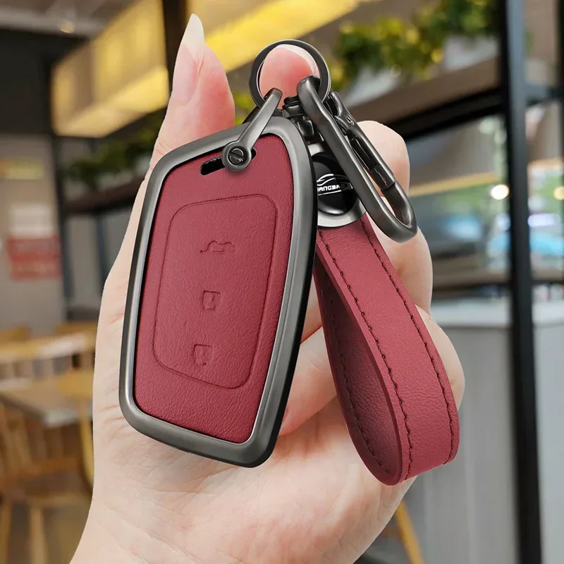 

Car Zinc Alloy Leather Rope Keychain Key Ring For Baojun RS3 RS5 RC-6 RC-5 RM5 E300 Key Case Accessories Protective Case