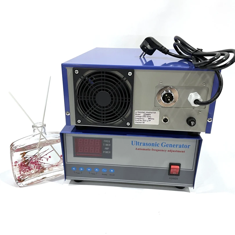 33K/80/135KHZ 1500W Multiple Frequencies Ultrasonic Cleaner Generator For Cleaning Heat Sink