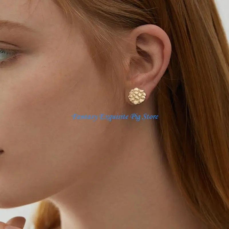 

Серьги из сложных сплавов сплавных сплавов с нерегулярной геометрической формой для улучшения любого наряда от повседневного до