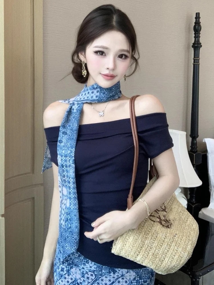 

Elegant Floral Short Sleeve T-Shirt Top High Waist Slim Fit Skirt Set for Women Summer New Style Shoulder Length Scarf Included