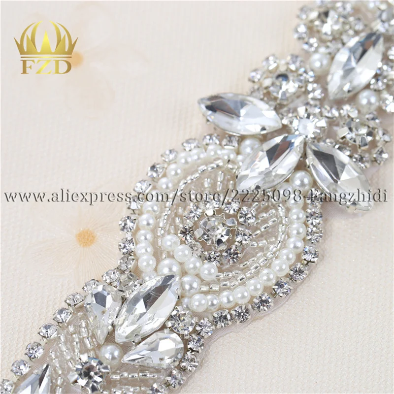 (1PEIECE) perline fatte a mano cucire su nastro Hot Fix Clear Bling strass Crystal Wedding Sash Applique per braccialetti da cintura da sposa