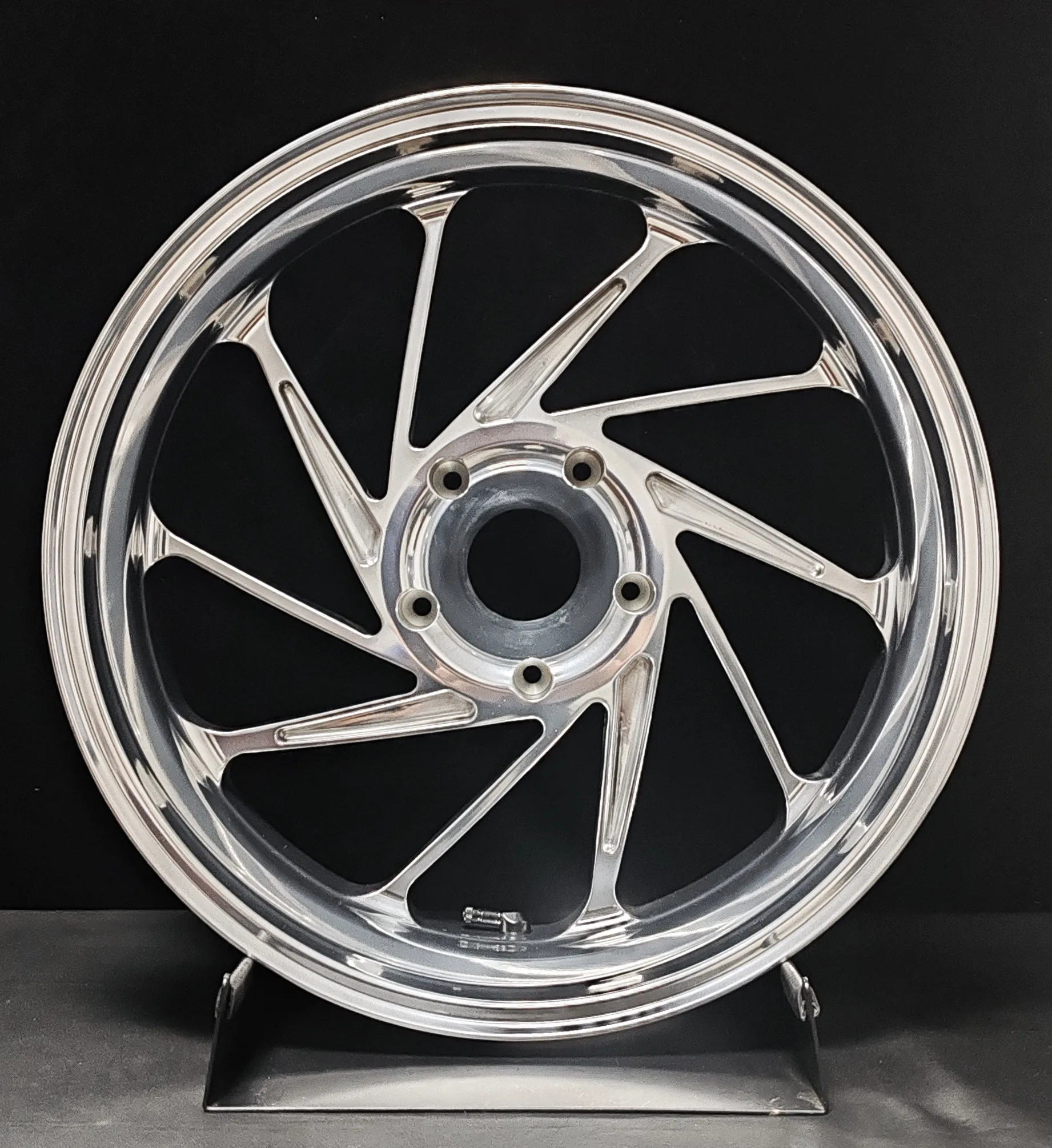 Suitable for  Latte RNINET Modified Wheels Made in China Forged Aluminium Alloy T6 6061 Motorcycle Hub Wheel