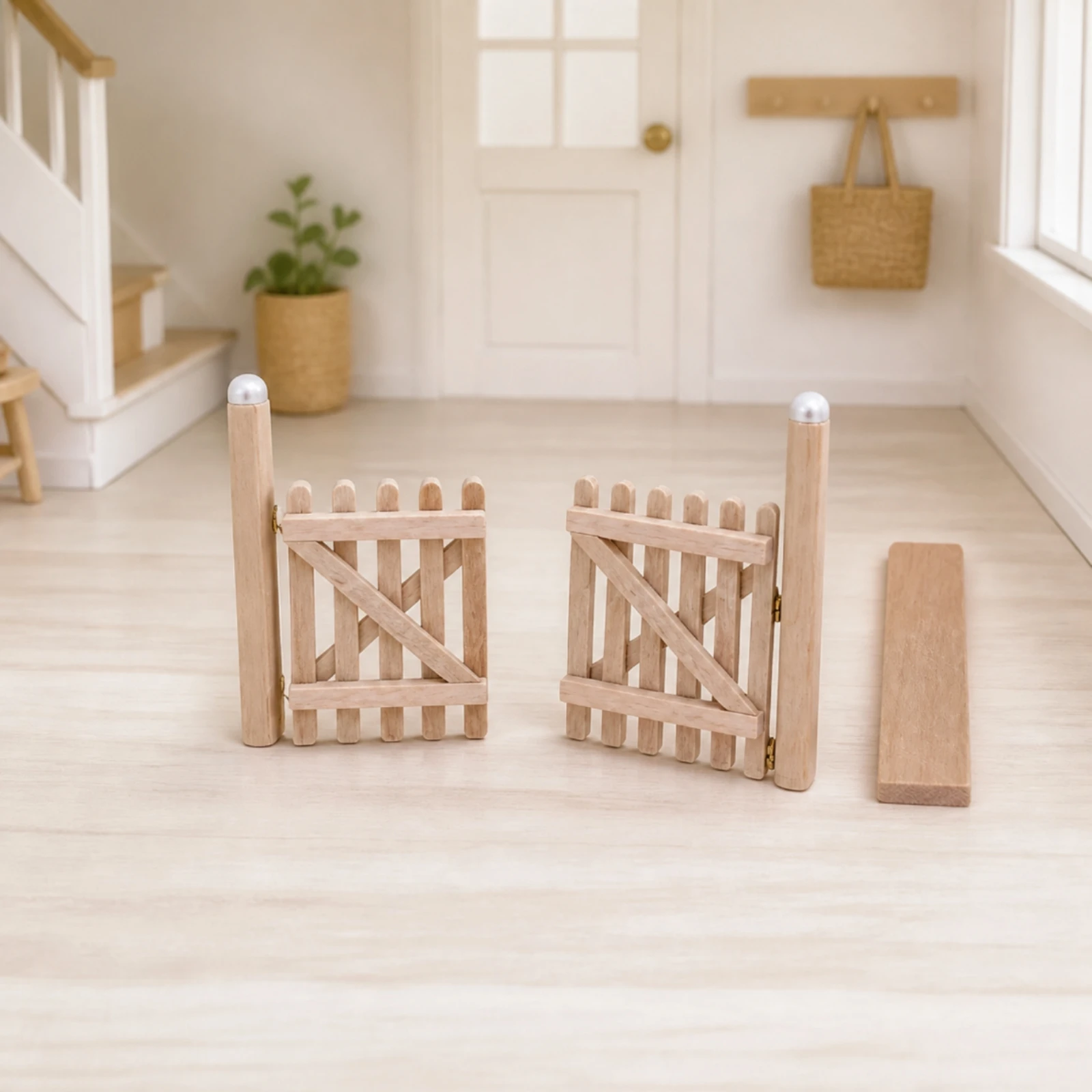 Wooden Dollhouse Gate Hinged Miniature Wooden Gate Mini Fence Sturdy Durable for Crafters, Craft Projects