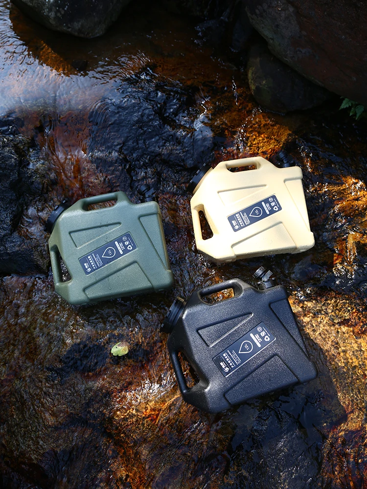 12L حاوية مياه التخييم لا تسرب المياه في حالات الطوارئ يمكن المحمولة سعة كبيرة المشي لمسافات طويلة في الهواء الطلق الملحقات