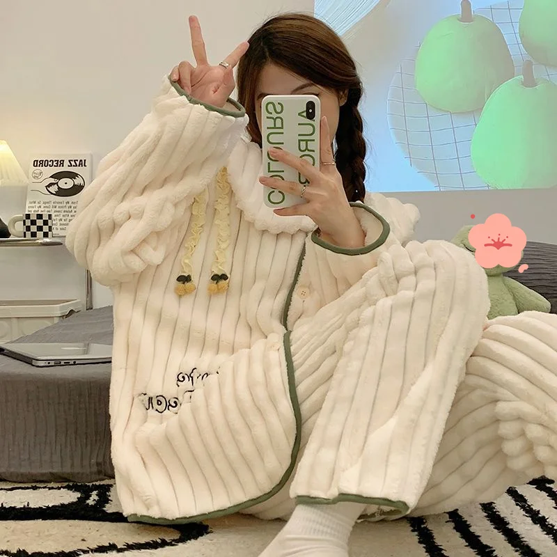 بيجامة نسائية من الصوف المرجاني من الفلانيل للتدفئة في الخريف والشتاء ملابس نوم موديل جديد بدلة سميكة مبطنة بحروف من الصوف ملابس منزلية ﻿