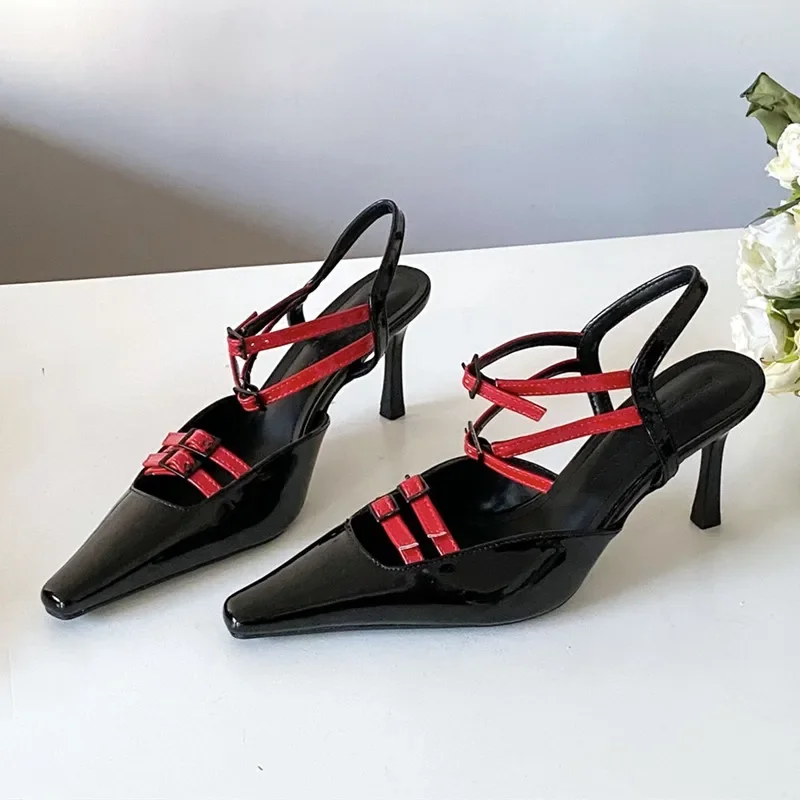 Novedad correas hebilla diseñador tacones altos finos mujeres Sexy puntiagudos Sandalias de tacón charol mujeres bombas zapatos de boda