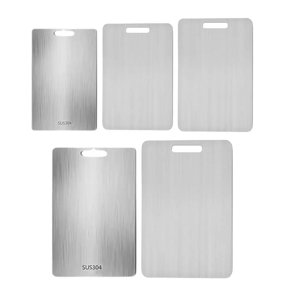 Titanium Schneidebretter Für Die Küche Edelstahl 304 Verstärkt Doppelseitig Lebensmittelecht Tragbar Für Obst- Und Fleischschnitt Schneidebrett Lebensmittelsicherheit Rutschfest Leicht zu reinigen Tragbares Design – Detail 3