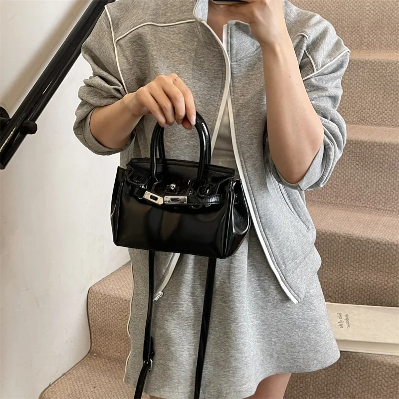 

Luxury Ladies Leather Crossbody Bag Designer Shoulder Handbag Women's Tote Purse Branded High-Quality Accessory