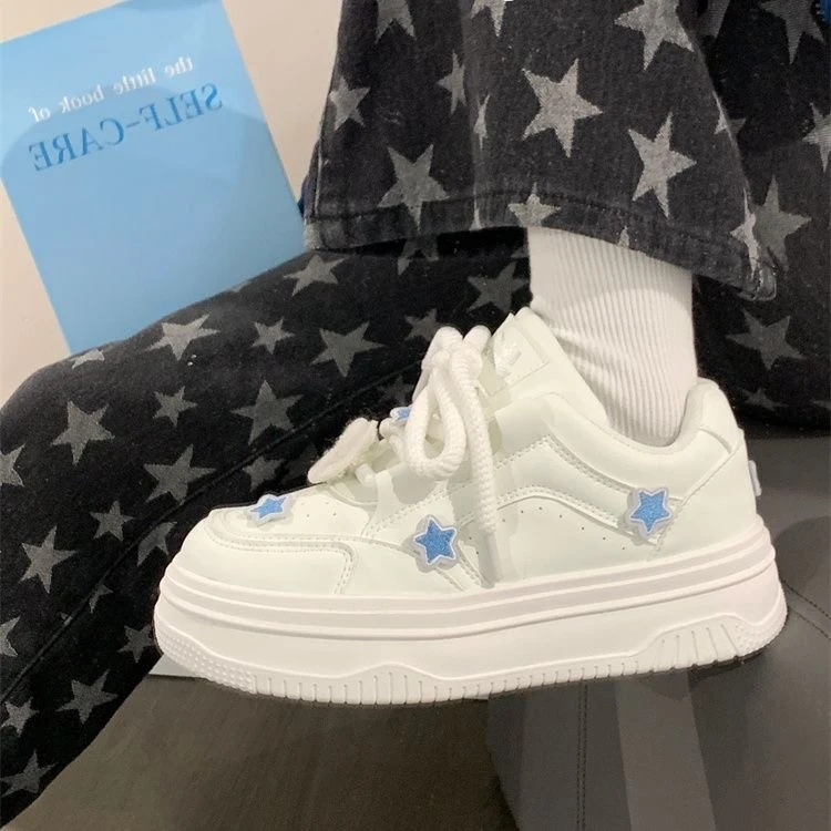 

Женские кроссовки на платформе, корейские белые туфли, весна-лето, вулканизированная милая повседневная обувь, скейтборд, теннис, женская обувь