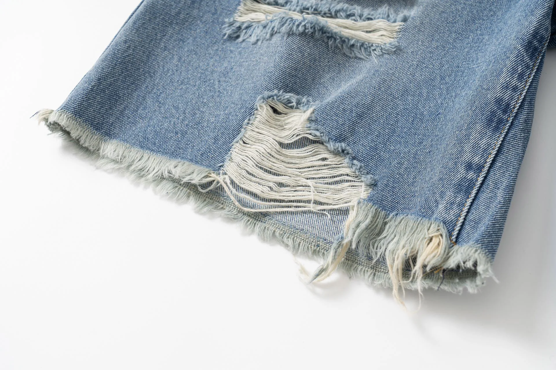 M7022  Denim Shorts For Men Summer Street New Loose Wide Leg Middle Pants Broken Hole Tassel Denim Straight Jeans Shorts