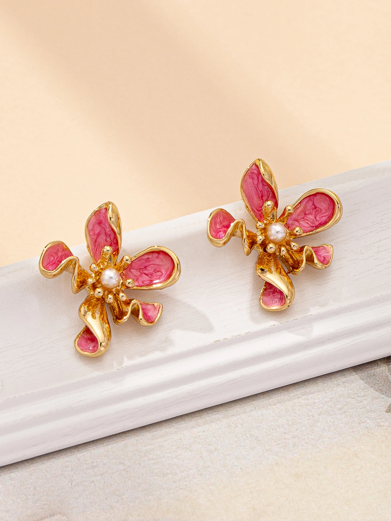 Trendy Asymmetrical Floral Earrings, Gold-Plated with Red Enamel and Pearl Accent, High-Quality Women's Jewelry