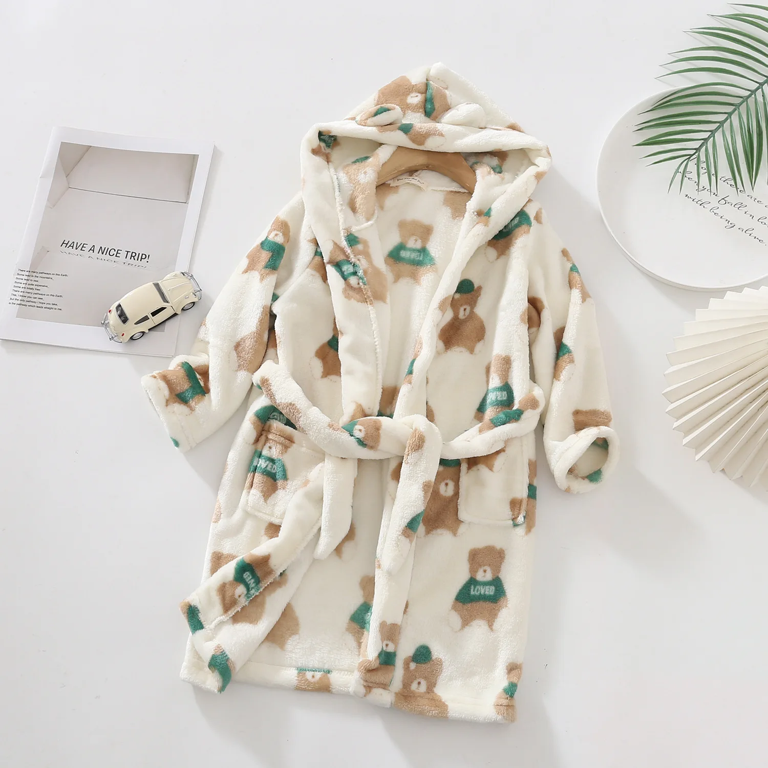Autumn Winter Kids Hooded Flannel Bathrobe Baby Bath Robe with Waist Belt Boys Girls Cartoon Panda Fluffy Sleepwear Towel Robe