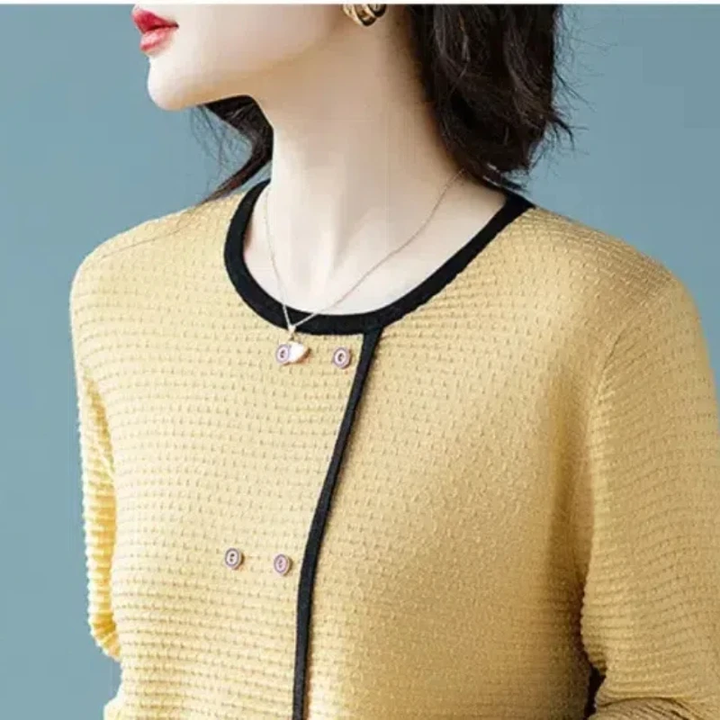 Spring Autumn Women\'s 2024 New Spliced Pullover O-Neck Button Screw Thread Fashion Solid Color Casual Long Sleeve Knitted Tops