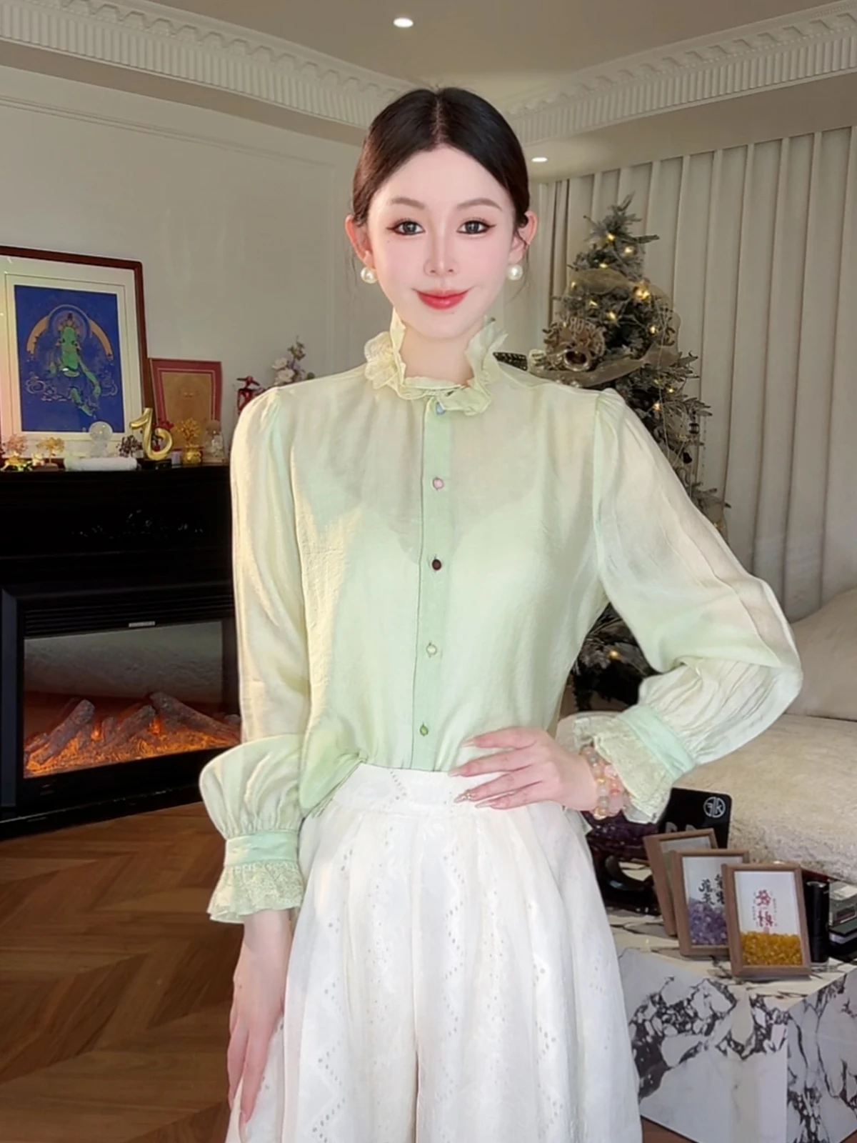 

Ele Sle Internal Wearing Silk Blend Long Sve irt with Bubble Sves And Wooden Ruffle for Spring Season