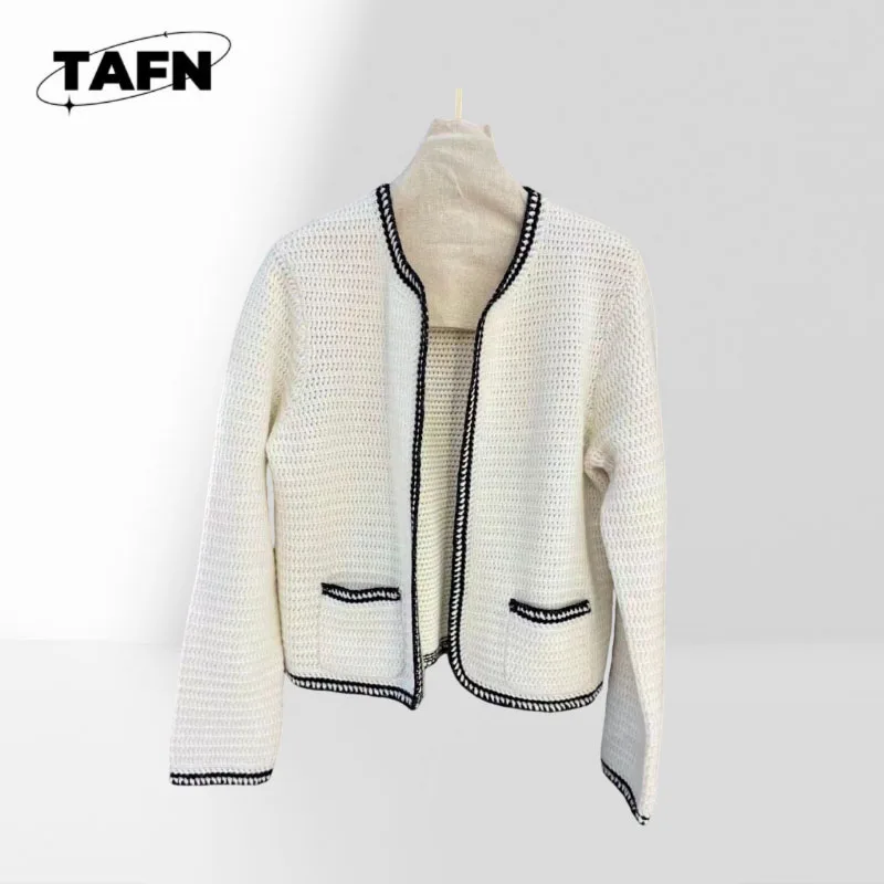 

2025 Vintage Cashmere Cardigan – High-Quality Knitwear for Casual Elegance 25 Classic Cashmere Cardigan – Vintage Look AJ2701