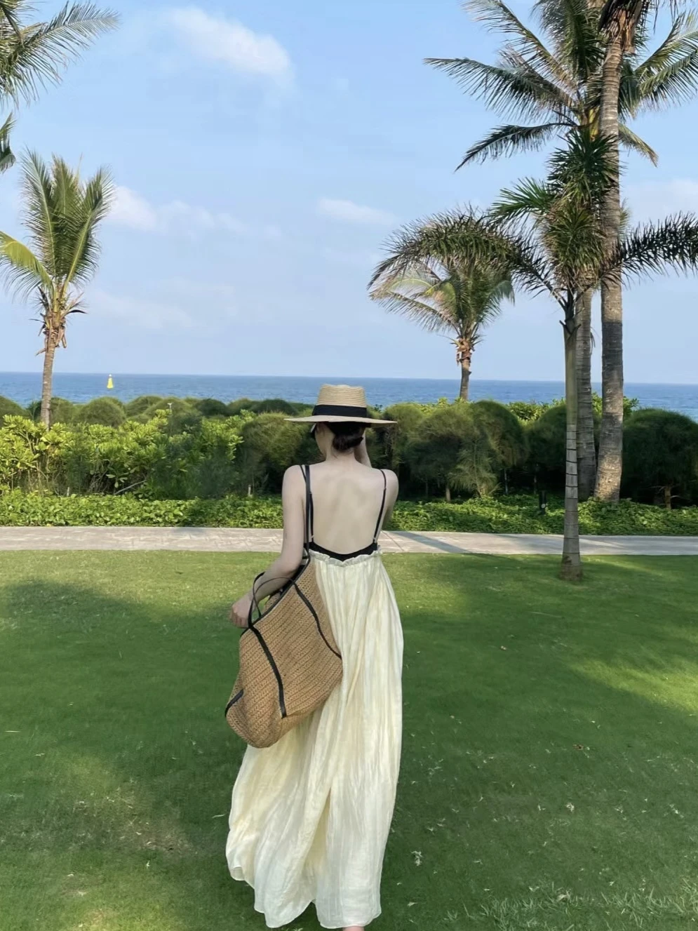 

Элегантное платье из бамбуковой ткани с V-образным вырезом, кружевной отделкой и вставками, А-силуэт, без рукавов, свободный крой