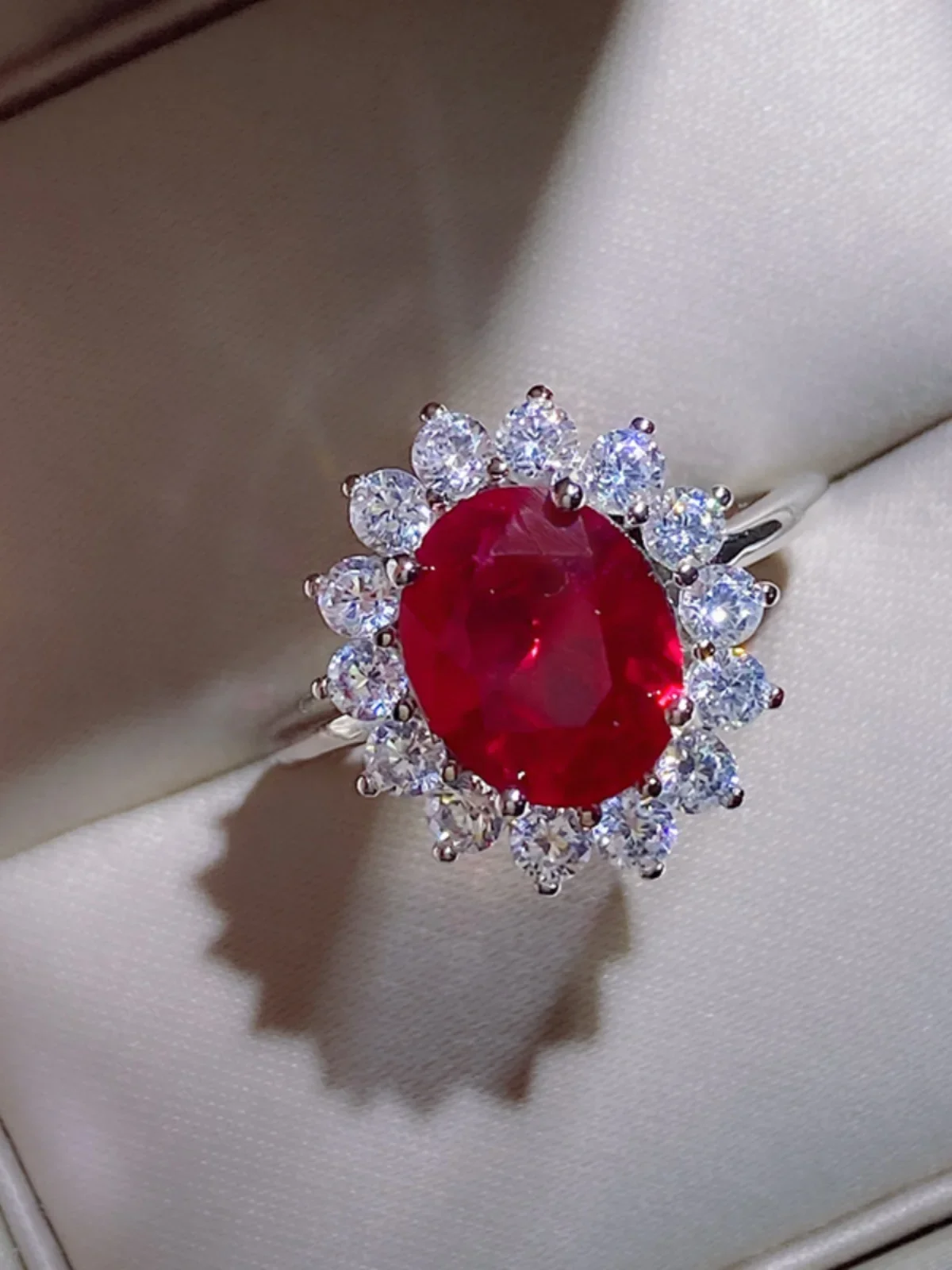 Fashion Daifei Style Red Treasure Ring 925 Sterling Silver Colored Treasure Pigeon Egg Red Corundum Wedding Jewelry Wholesale