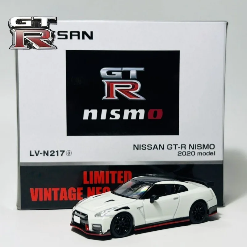 In stock 1:64 N217a/b/c/d GTR 2020 model (mid-year update) alloy replica vehicle model, boy toy gift, room collection statue
