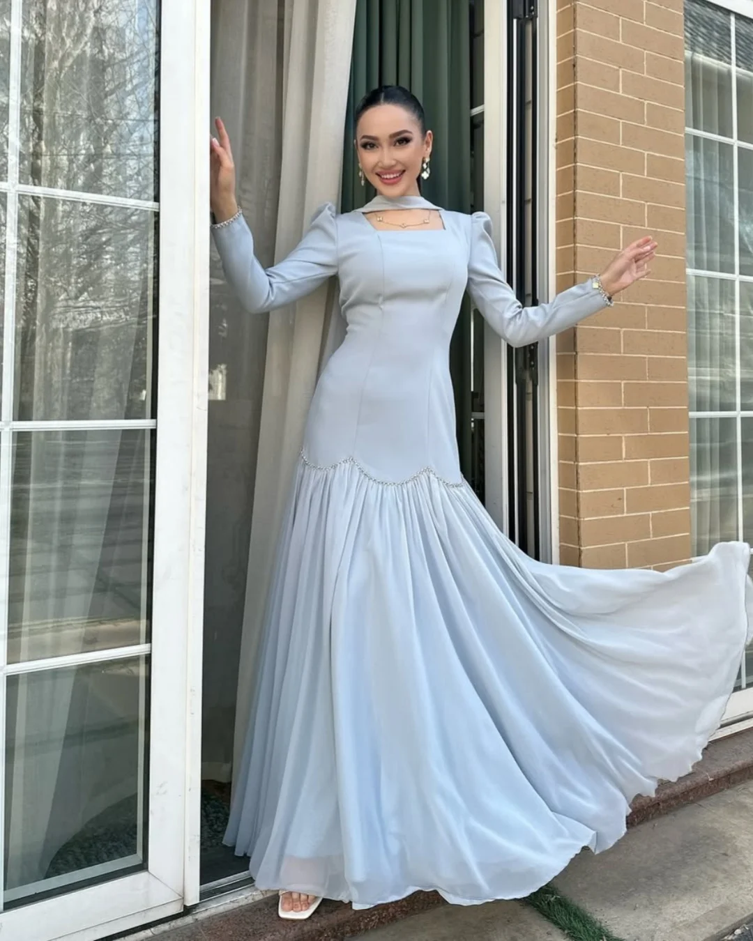 

Customized Long Sleeves Prom Dresses Square Neck Pleated Beadings Floor Length Temperament Evening Dresses